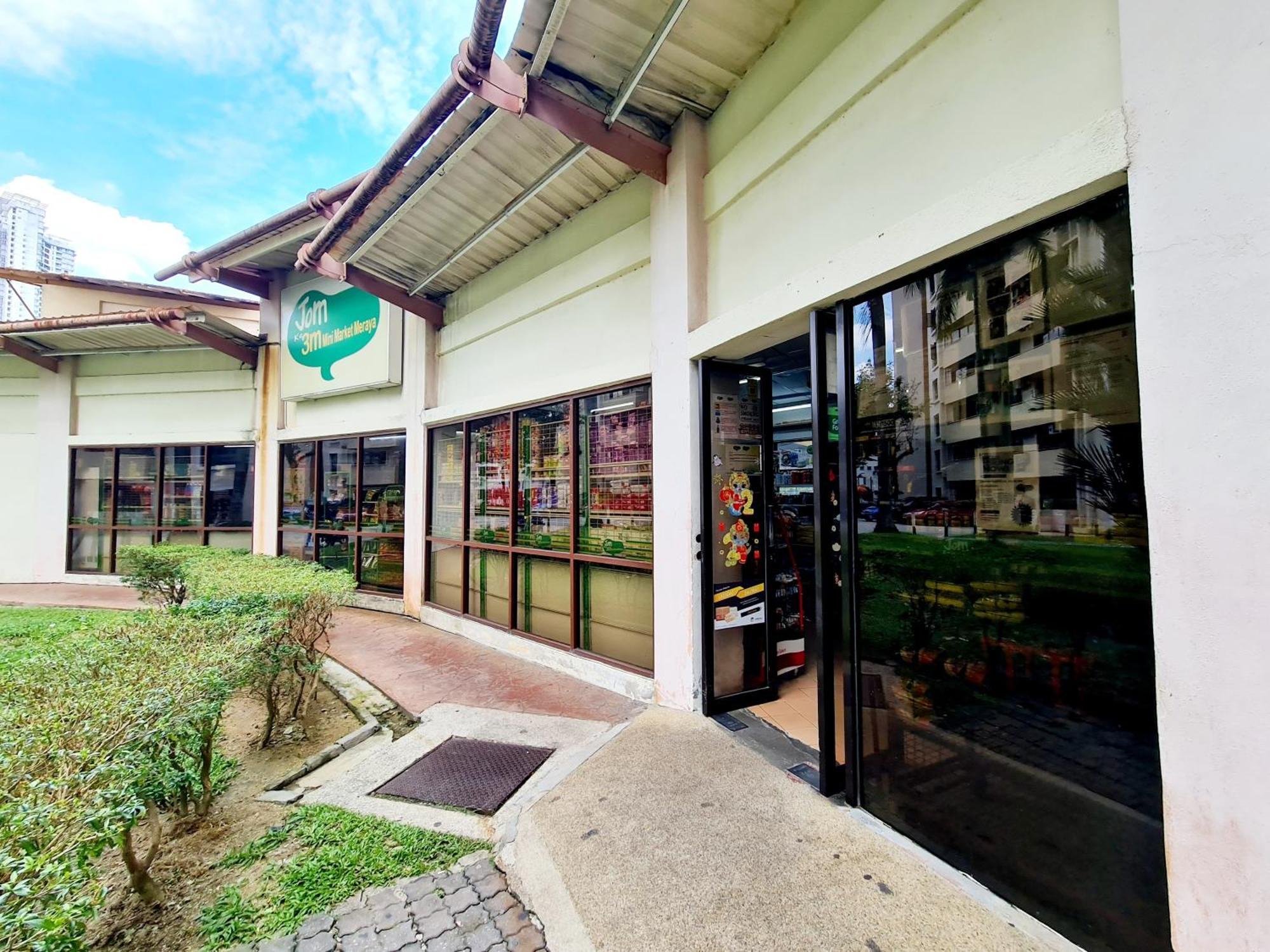 Affordable Near Tropicana Thomson Hospital Kota Damansara Segi Giza Mall Tropicana Mall Ikea The Curve One Utama Ml Apartment